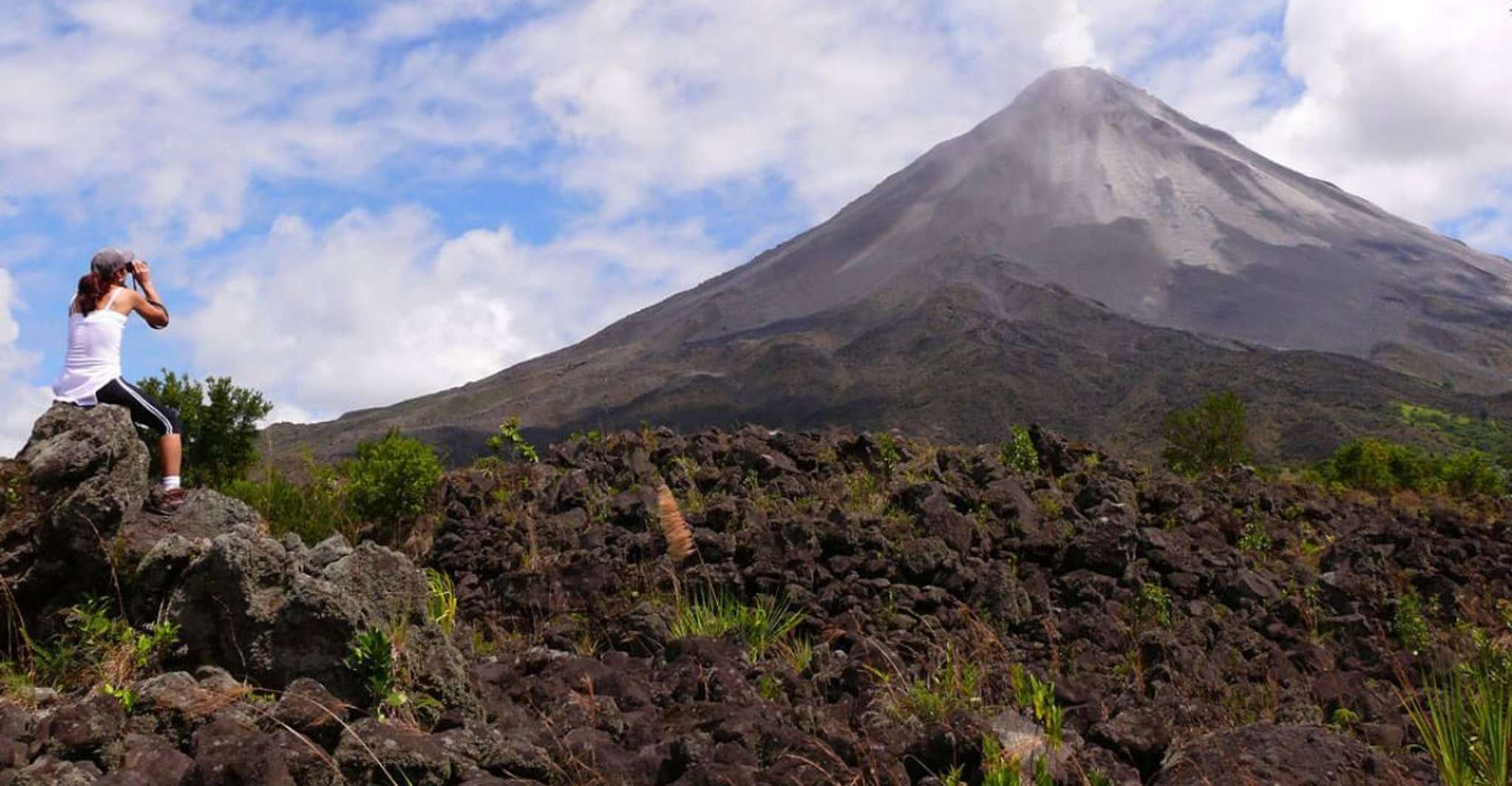La Fortuna, Arenal Volcano, Lunch, & Hotsprings Morning Tour - Housity