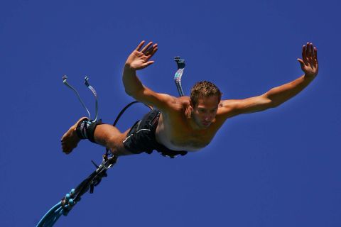 Novalja: Zrce Beach Bungee Jumping Experience