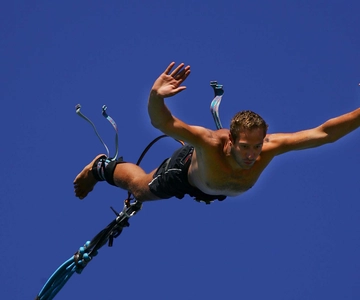Novalja: Zrce Beach Bungee Jumping Experience