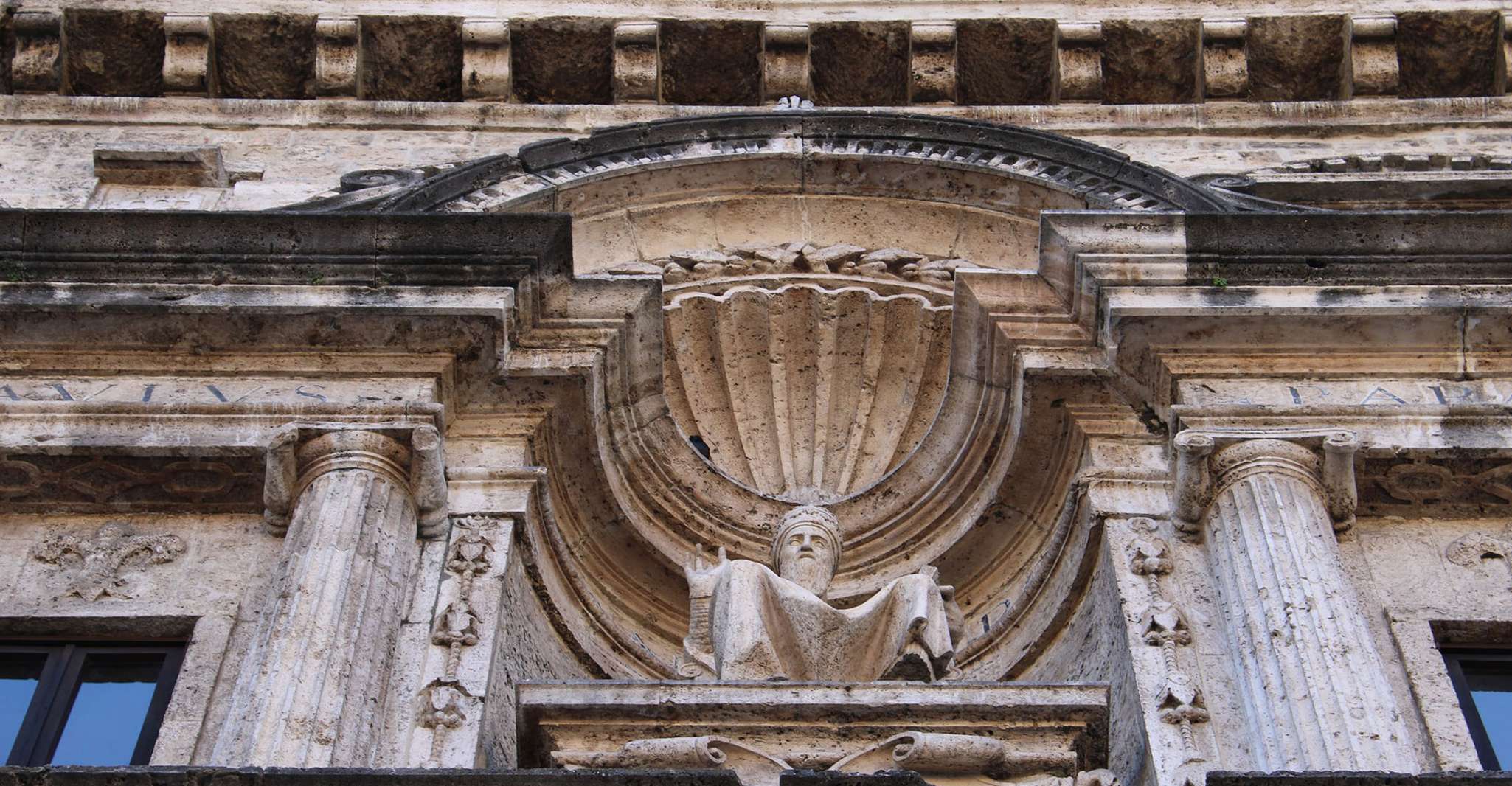 Ascoli Piceno, Marche du soir avec dégustation d'Anisette - Hizvo