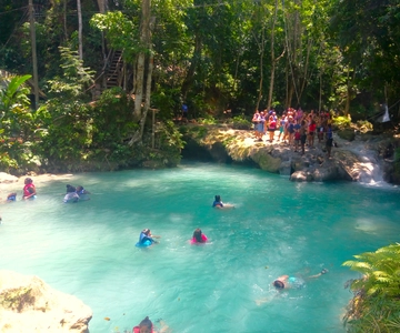De Kingston: experiência de natação Blue Hole em Ocho Rios