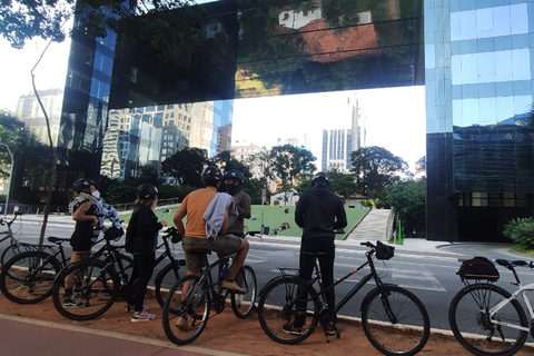 São Paulo: cykeltur med gatukonst