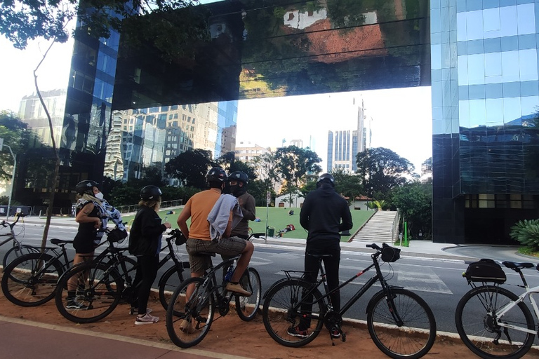 São Paulo: cykeltur med gatukonst