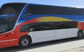 From La Paz: Uyuni Salt Flat Tour & Overnight Roundtrip Bus