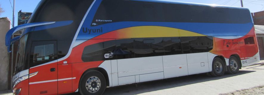 From La Paz: 5-Day Uyuni and Red Lagoon Tour with Bus Ride