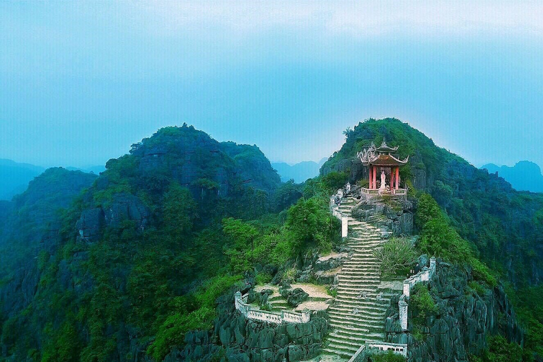 De Hanoi: excursion d'une journée à la pagode Bai Dinh, à Trang An et à la grotte de Mua