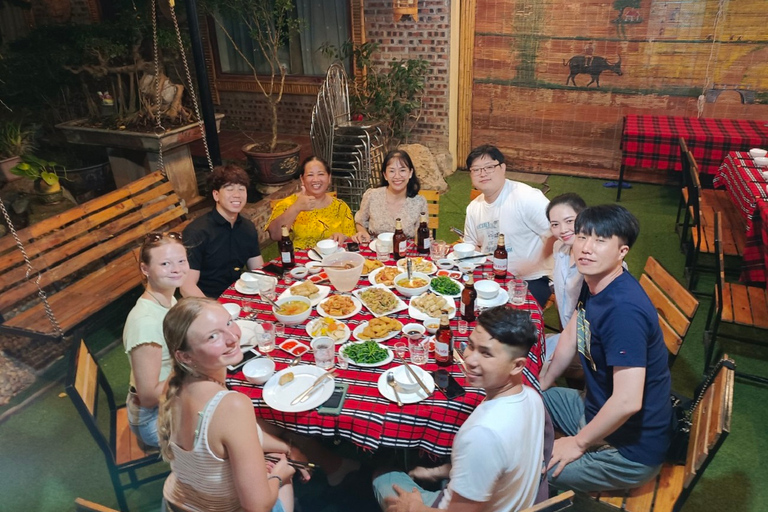 De Hanoi: excursion d'une journée à la pagode Bai Dinh, à Trang An et à la grotte de Mua