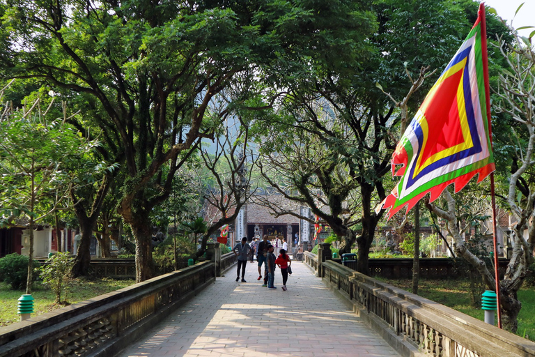 De Hanoi: excursion d'une journée à la pagode Bai Dinh, à Trang An et à la grotte de Mua