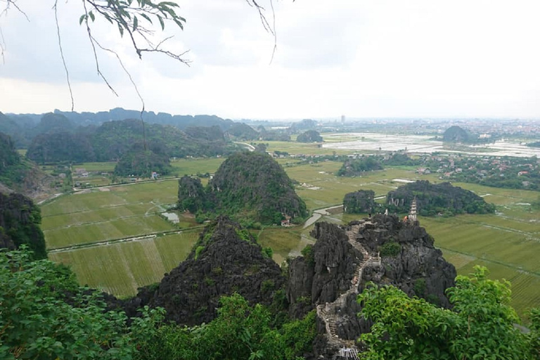 Van Hanoi: begeleide dagtocht naar Ninh Binh en Tràng An