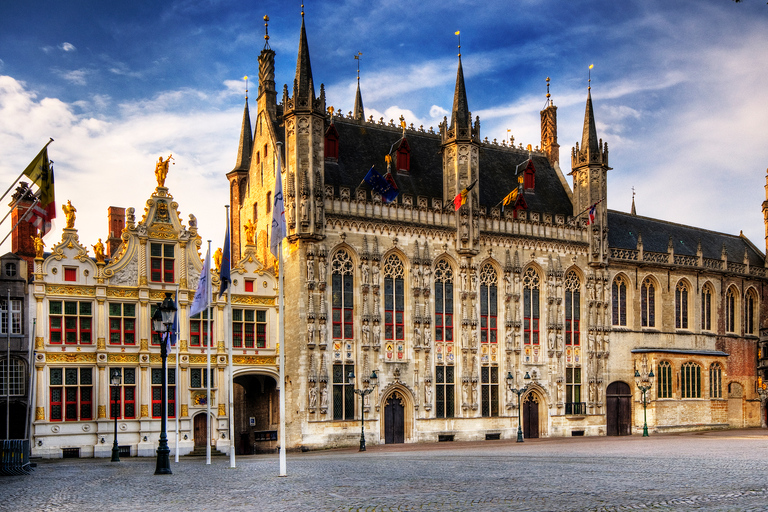 Bruges: Private Interactive Trivia City TourTour in English