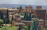 Da Malaga, viaggio per l'intera giornata di Granada con Alhambra - Housity