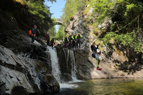 Pitlochry: geavanceerde canyoning in de Upper Falls of Bruar