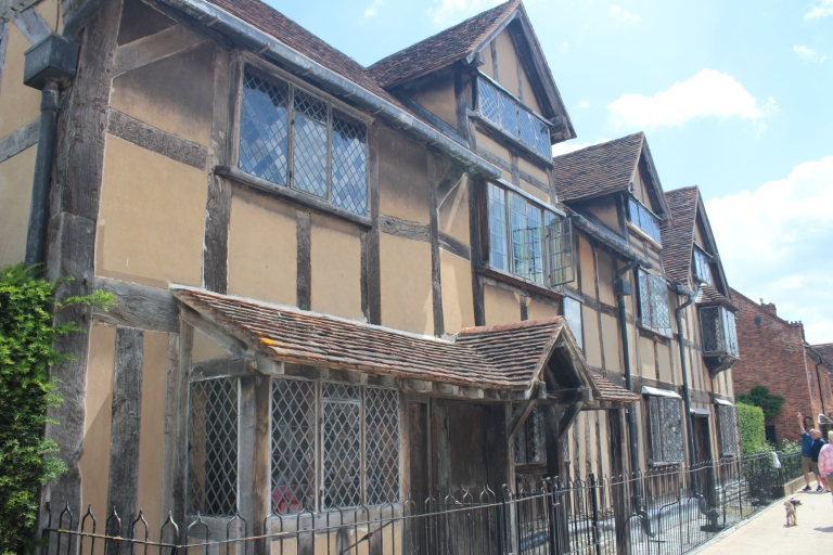 Stratford-upon-Avon: wycieczka po witrynach telewizyjnych Shakespeare i HathawayStratford-upon-Avon: Wycieczka po miejscach filmowych Szekspira i Hathaway
