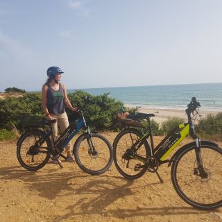 Chiclana: Guided Tour of Chiclana by Electric Bike