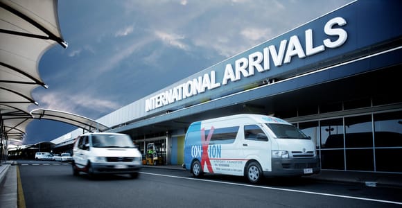 Melbourne Airport, Tullamarine: Shared Transfer to Melbourne