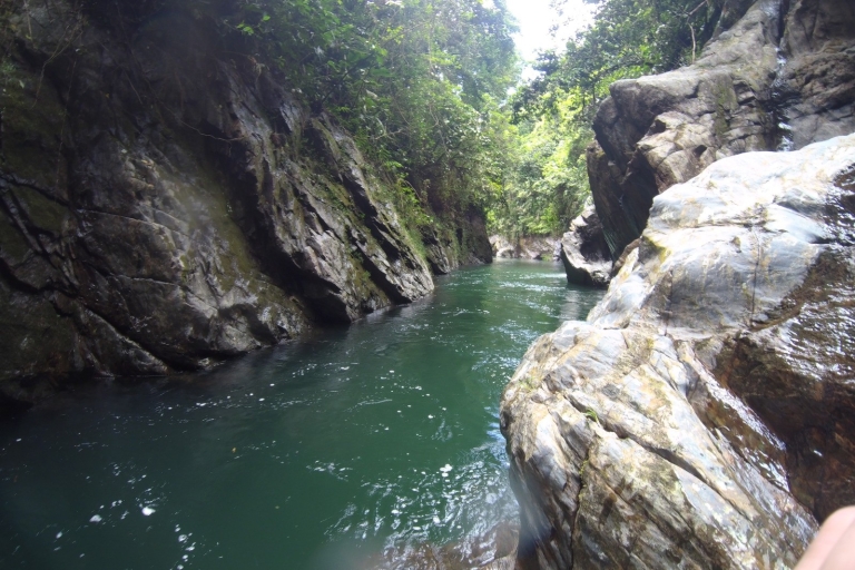 Crystal River: kristalhelder water, adembenemende landschappenCrystal River: het meest heldere water in Colombia