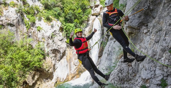 Von Split/Šestanovac: Extremes Canyoning auf dem Fluss Cetina