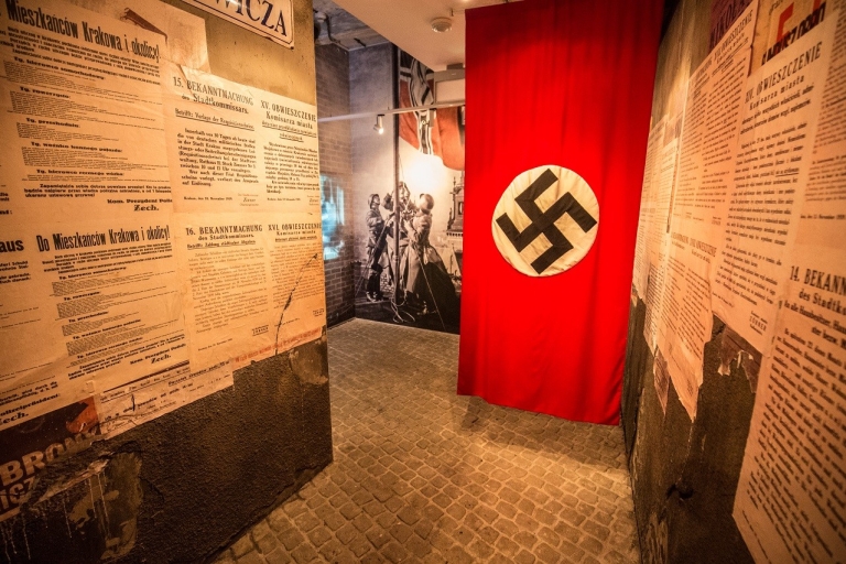 Krakow: Oskar Schindler's Factory Entry and Guided Tour Tour in English