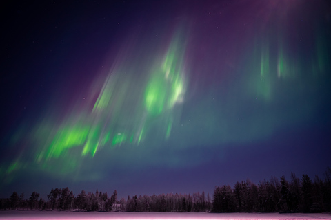 Rovaniemi : Barbecue lapon dans le ciel nocturne