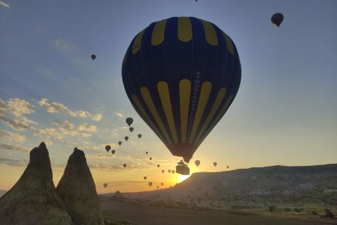 Cappadocia: Panoramic Hot Air Balloon Viewing Tour
