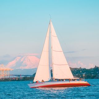 Seattle: Northwest BYOB Sailing Experience