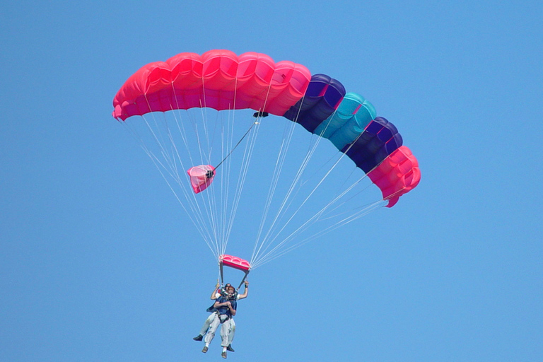 Au départ de Taghazout : Voyage de parachutisme avec transfert et petit-déjeuner