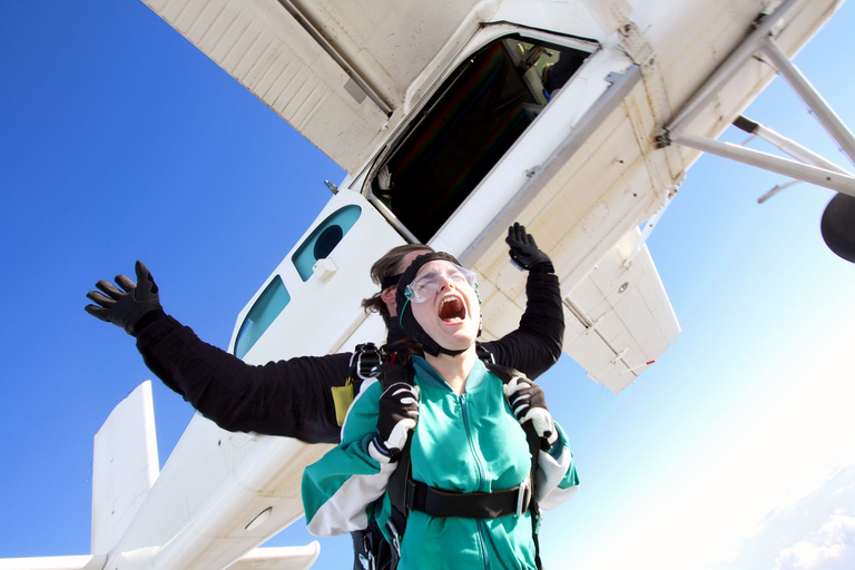 Au départ de Taghazout : Voyage de parachutisme avec transfert et petit-déjeuner