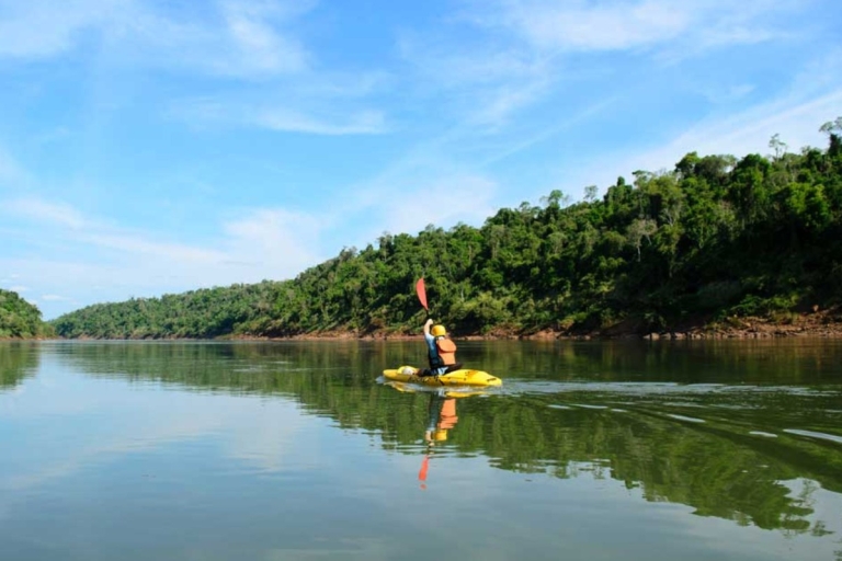 Iguazú: caminata guiada y kayak o SUP River Tour con trasladoTour Privado con Transfer desde Foz do Iguaçu