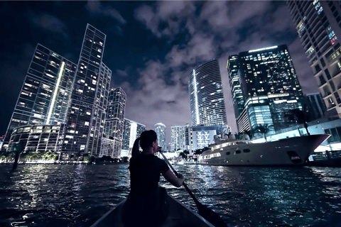 Miami: City Lights SUP eller Kajak Natt Tour