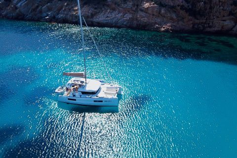 Arquipélago de La Maddalena: passeio de catamarã dia inteiro-almoço
