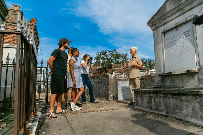 cemetery walking tour new orleans