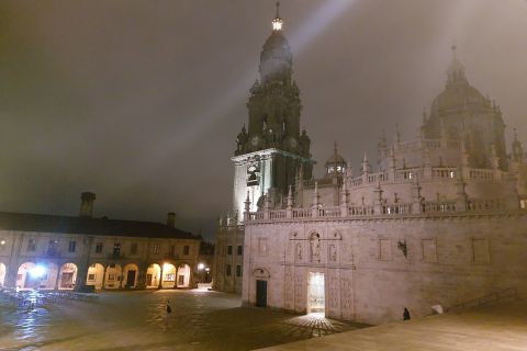 Santiago de Compostela: Land of Legends & Meigas Night Tour