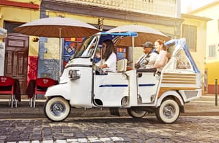 LISBON GRAND EXPERIENCE Tuktuk Tour auf Deutsch