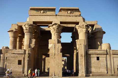 From Luxor: 3-Night Nile Cruise to Aswan and Hot Air Balloon