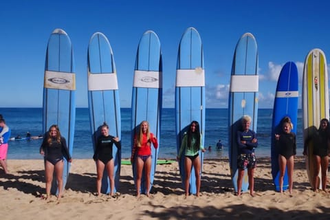 Oahu: North Shore Private or Group Surfing Lessons with Gear
