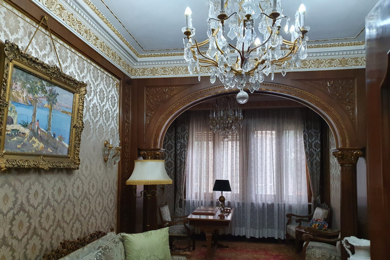 Bucharest: Snagov, Ceaușescu Mansion, & Village Museum Tour