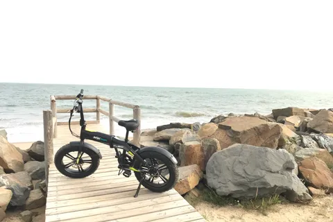 Punta del Moral: aluguel de bicicleta elétrica ao pôr do sol