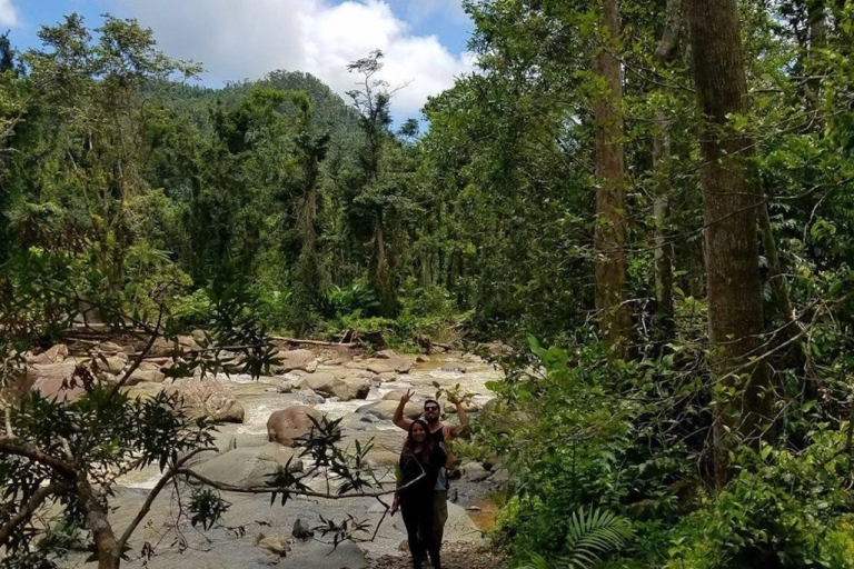 Von San Juan: Tagesausflug zum El Yunque Regenwald und den Wasserrutschen