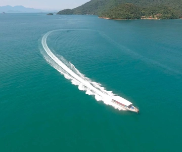 From Ilha Grande: Speedboat Transfer to Angra dos Reis