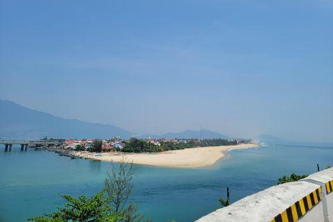 BUCLE DEL PASO DE HAI VAN EN MOTO DESDE HOI AN/ DA NANG