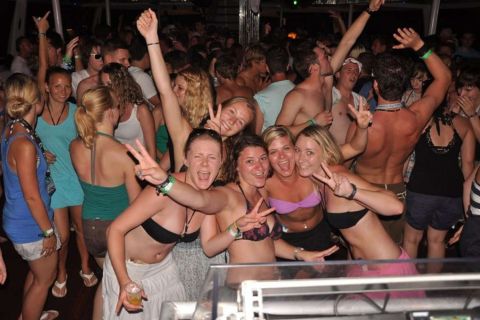 From Side: Disco Yacht Party with Drinks in Alanya