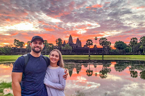 Von Siem Reap aus: Angkor Wat Ganztägige private Tour & Sonnenaufgang