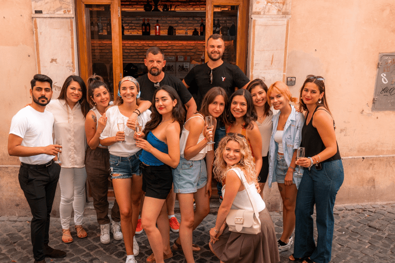 Rome: Drunken History Walking Tour with Included Drinks