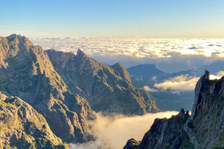 Transfer o wschodzie słońca do Pico Do Arieiro i wędrówka do Pico RuivoZ Funchal lub Caniço: Pico Do Arieiro do Pico Ruivo Hike