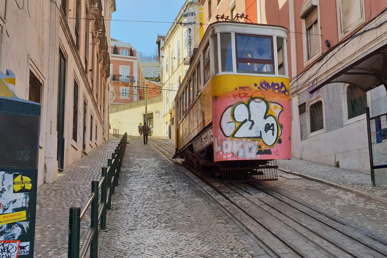 Lisboa: 2 Stündige Tour privado en tuk-tuk ecológicoTour privado de 2 horas en tuk tuk