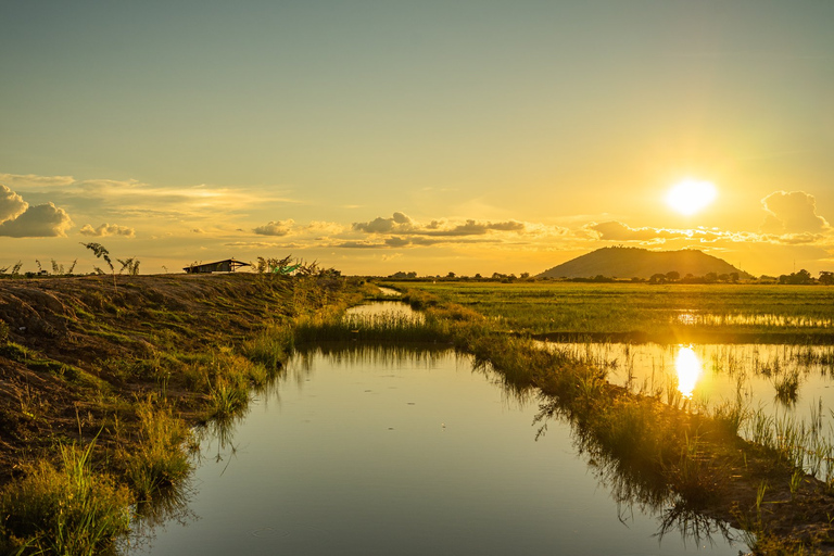 Siem Reap: excursion en jeep au coucher du soleil dans la campagne avec boissons