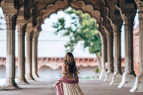 From Delhi Exclusive Taj Mahal Private Tour with Luxury Car