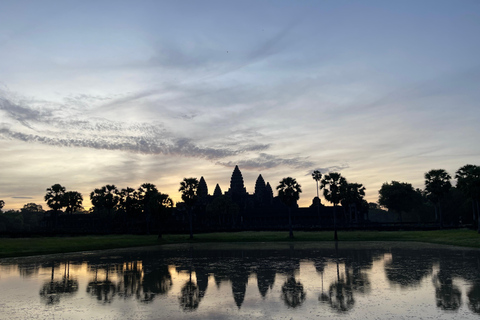 Visite en petit groupe au lever du soleil sur Angkor Wat à Siem Reap