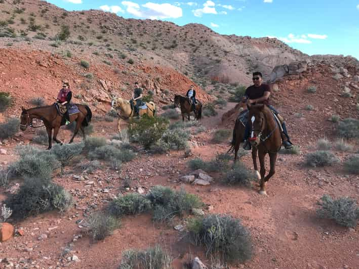 Las Vegas: Desert Horseback Riding Tour with Breakfast | GetYourGuide