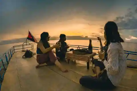Floating Village Sunset Boat & Jeep Tour inclusive Drinks